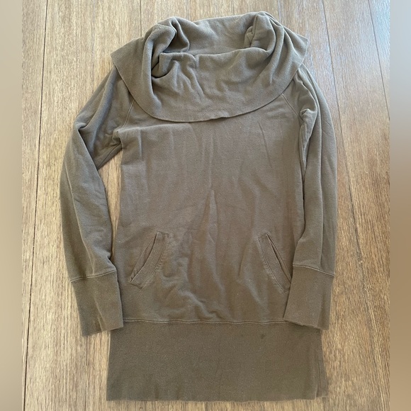 Cowl neck tunic - Picture 5 of 6